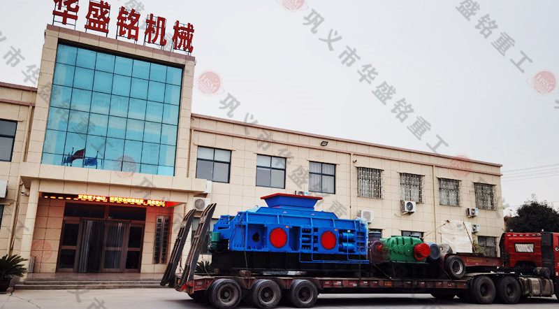 時產300噸對輥破碎機發(fā)往甘肅